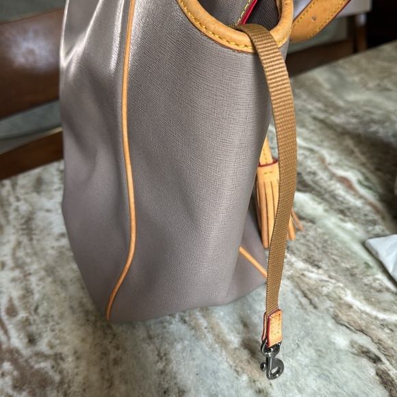 DOONEY & BURKE HANDBAG - Picture 8 of 10